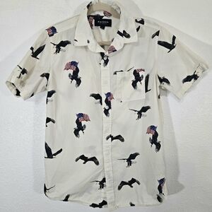 PACSUN Los Angeles Ivory Eagle American Flag Short Sleeve Button Shirt, Small